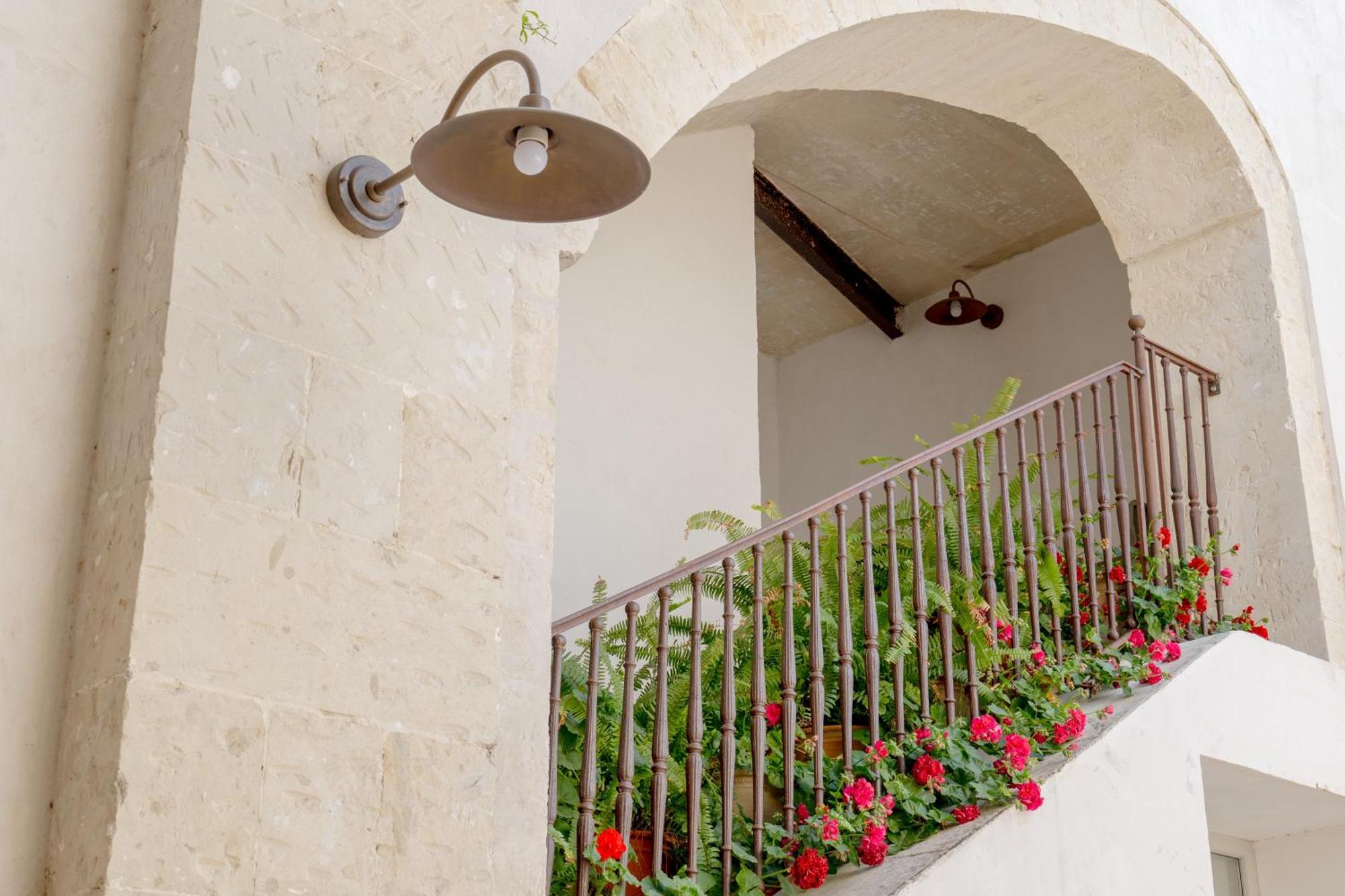 Palazzo Angelica - Luxury Retreat Otranto Bed & Breakfast Giurdignano Ngoại thất bức ảnh